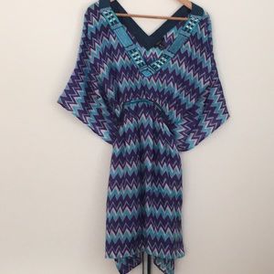 Swim Cover-up 🌺👙Size M🌺